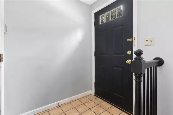 Chelmsford, MA 01863,880 Wellman Ave #880