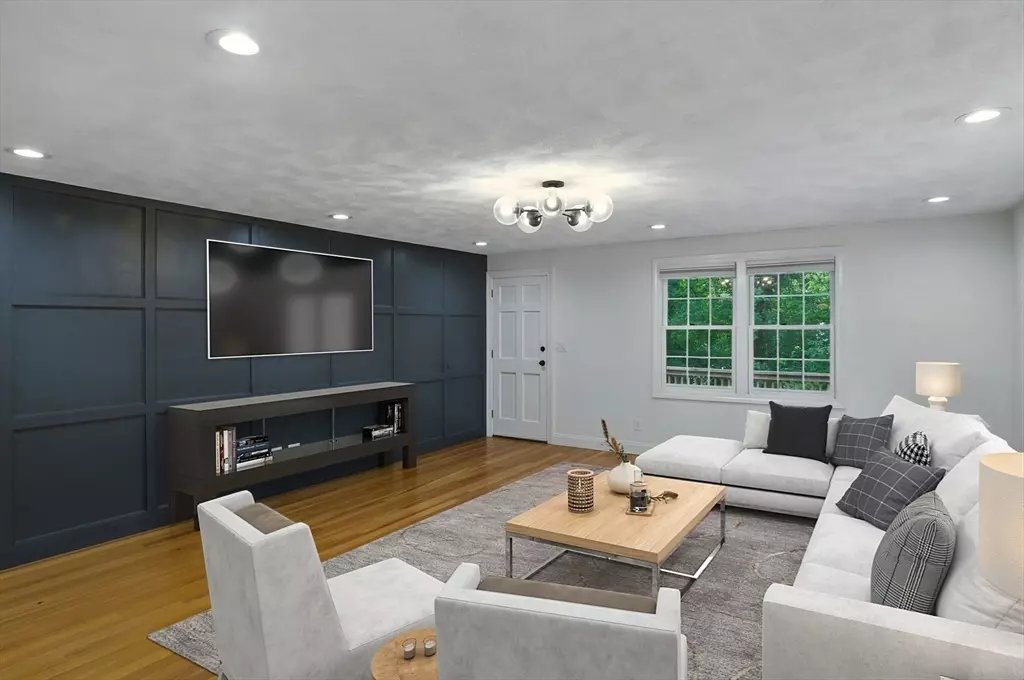 Lynnfield, MA 01940,64 Lincoln Ave #64
