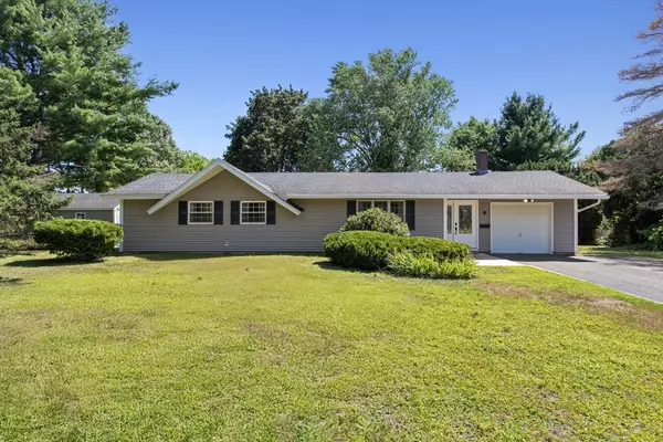 9 Colgate St, Danvers, MA 01923