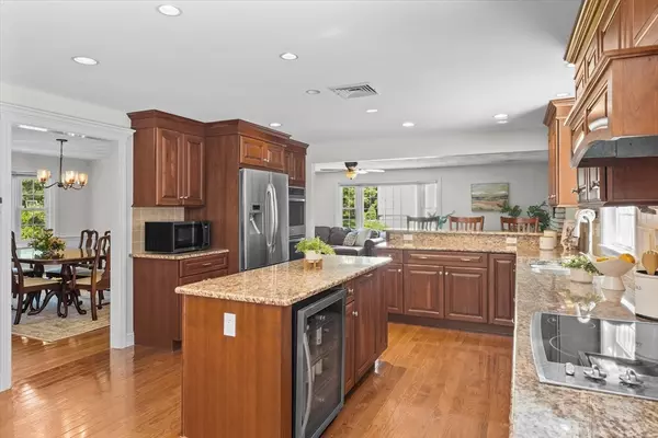 North Andover, MA 01845,149 Bridges Ln