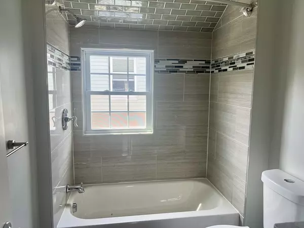 Boston, MA 02131,25 Seymour St #3