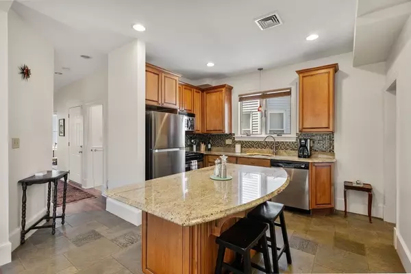 Boston, MA 02125,62 Romsey Street #2