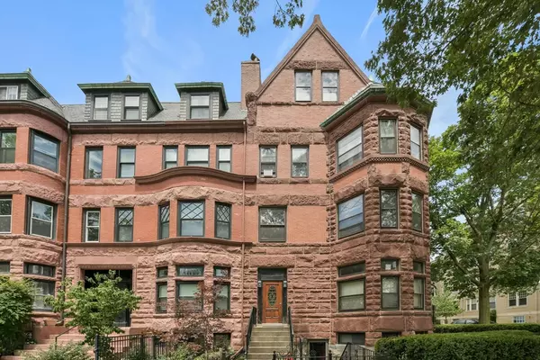 Brookline, MA 02445,1774 Beacon St #6