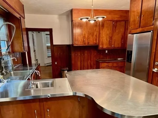 Newton, MA 02465,45 Cherry Place