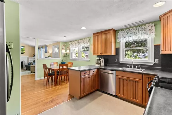 Brockton, MA 02301,21 Calbert Rd