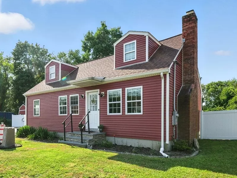 144 Willard Ave, Seekonk, MA 02771