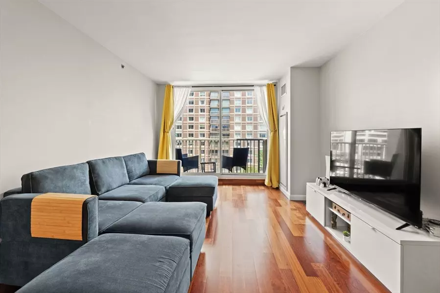 8-12 Museum Way #614, Cambridge, MA 02141