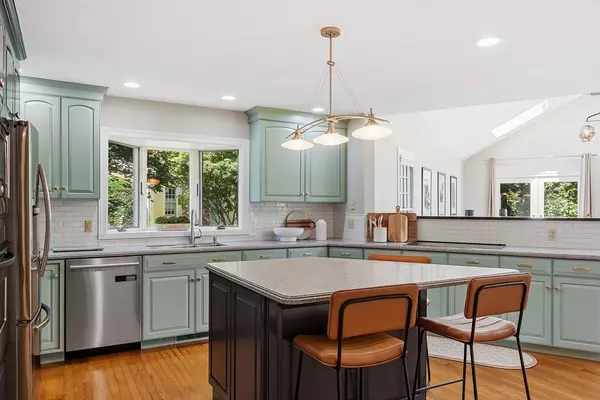 Lexington, MA 02421,21 Valleyfield St