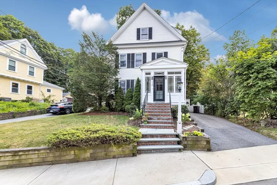 120 Walnut St, Dedham, MA 02026