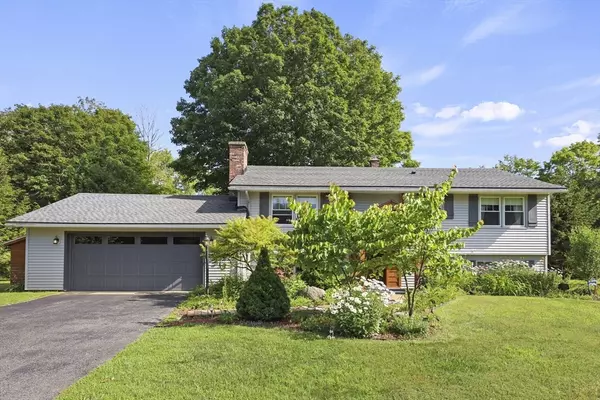 Hinsdale, MA 01235,592 Peru Rd