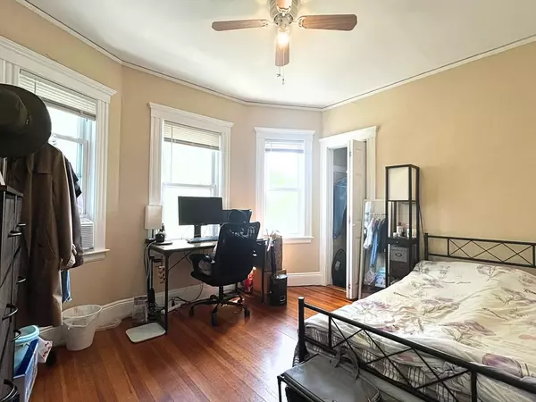 Boston, MA 02131,3907 Washington St #2