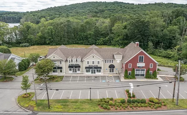 989-995 Osgood St, North Andover, MA 01845