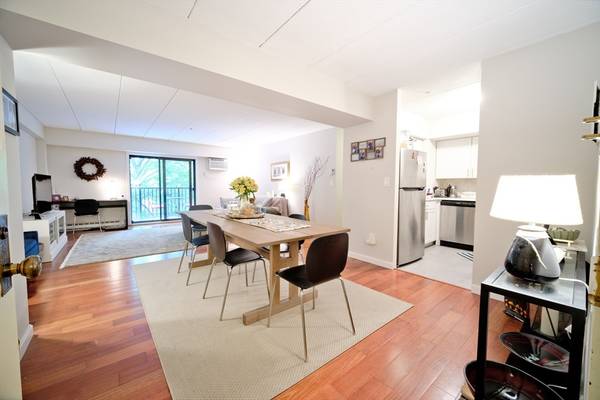 135 Pleasant #407, Brookline, MA 02446
