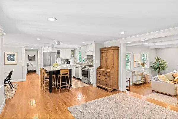 Duxbury, MA 02332,265 Surplus St