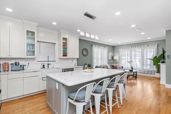 Boston, MA 02136,87 Sunnyside St #87