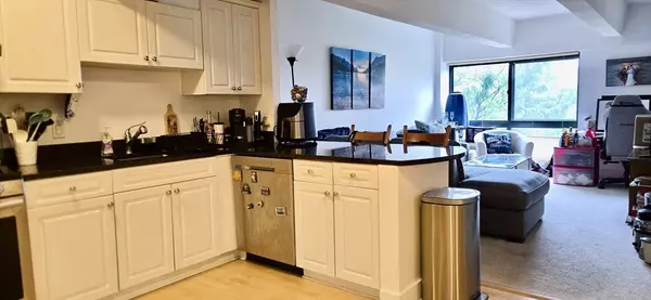 Boston, MA 02129,42 8th #3414