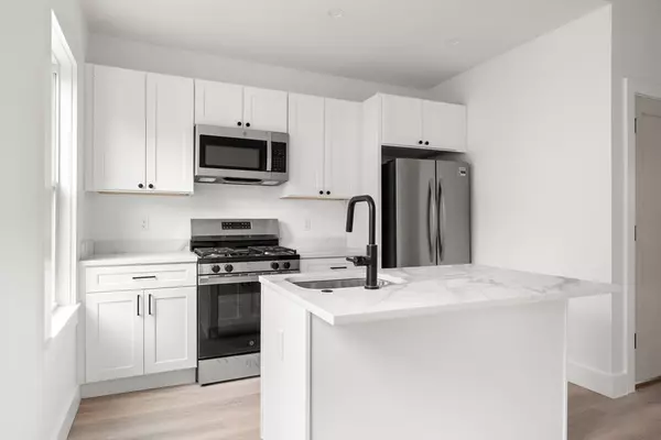 Boston, MA 02127,467 E 3rd St #3