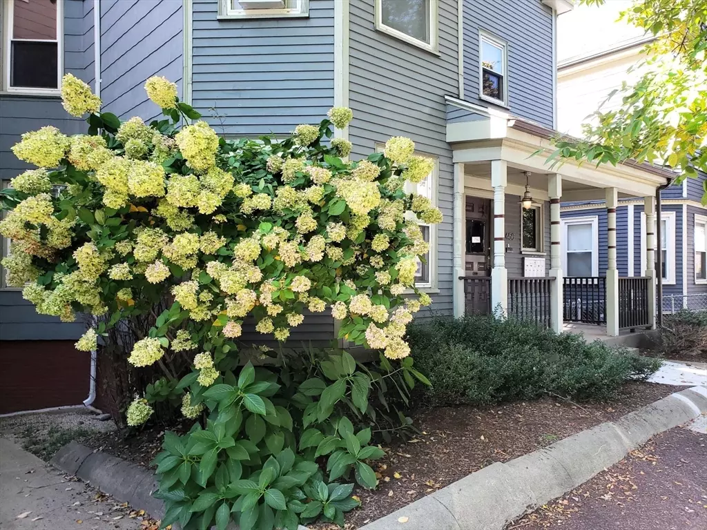 Somerville, MA 02145,456 Medford St #3