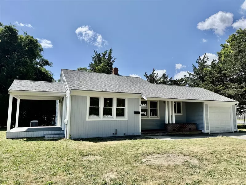 14 Old Meeting House Rd, Falmouth, MA 02536