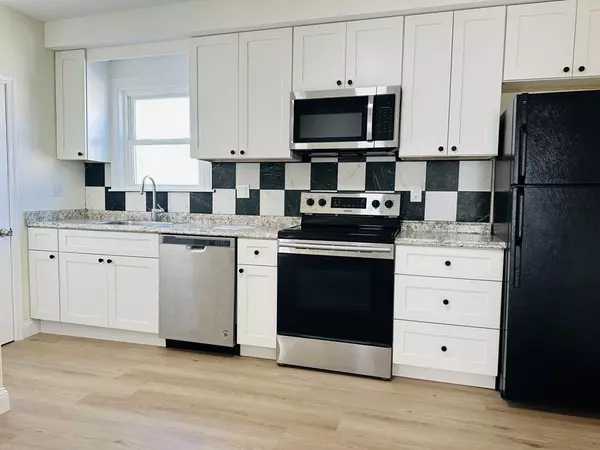 Quincy, MA 02169,24 Moore St #2