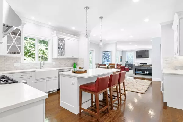 Needham, MA 02492,1332 Great Plain Ave