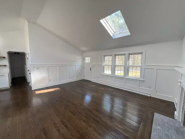Duxbury, MA 02332,512 Lincoln St