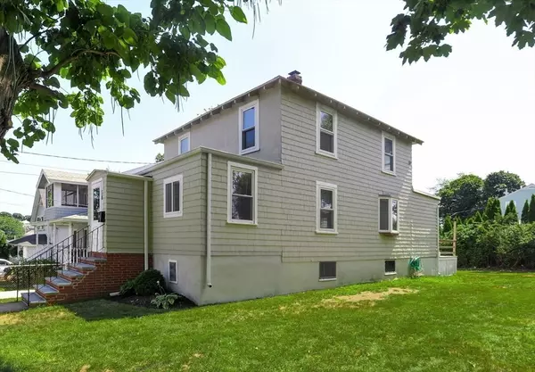 Hull, MA 02045,14 Standish Rd