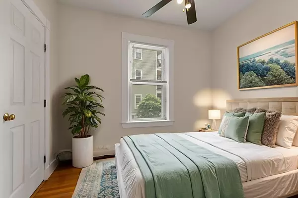 Boston, MA 02122,27 Dix St #1