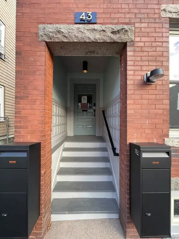 Boston, MA 02125,43 Saxton #2