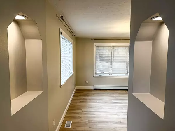 Worcester, MA 01606,1132 W Boylston St #1