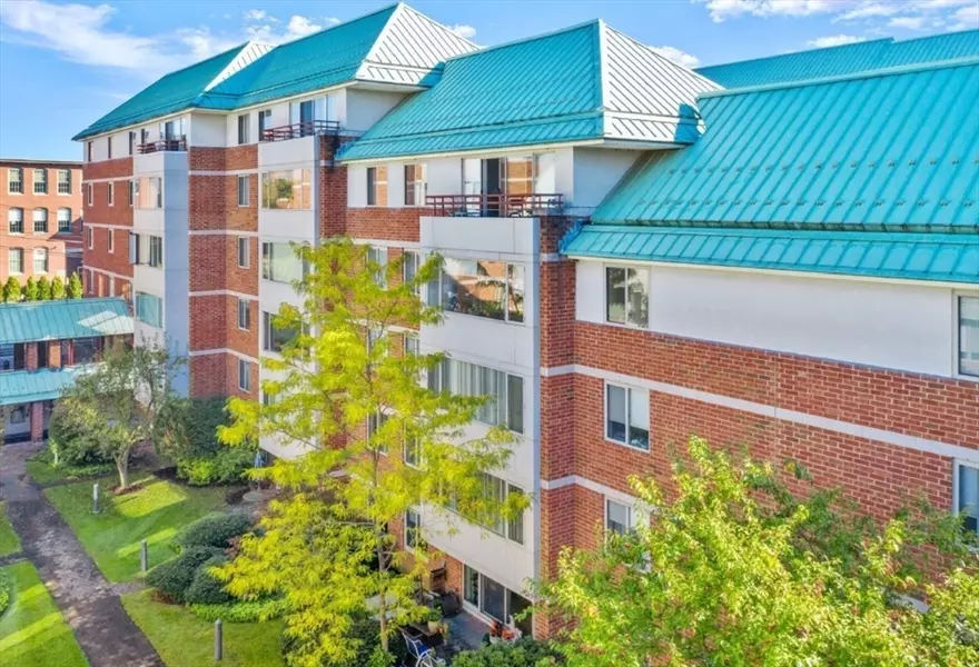 183 Oak Street #307C, Newton, MA 02464