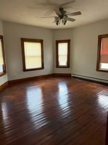 Bridgewater, MA 02324,64 Crapo St #2