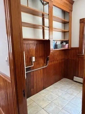 Bridgewater, MA 02324,64 Crapo St #2