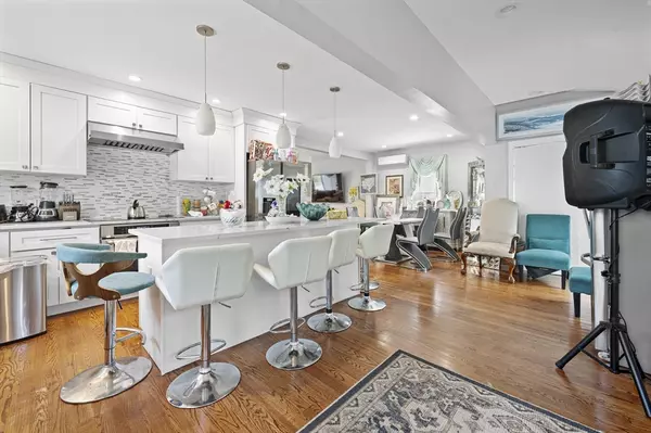 Randolph, MA 02368,28 Wilmarth Rd