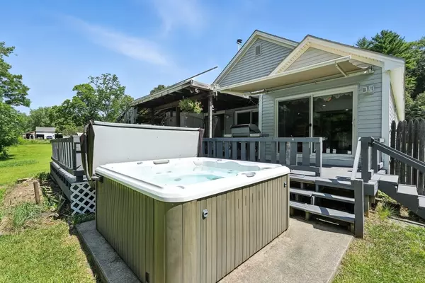 Huntington, MA 01050,12 Pond Brook Rd