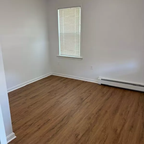 Maynard, MA 01754,3 Lower Beacon St #1
