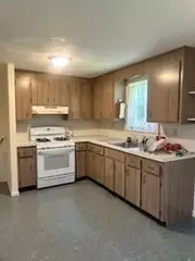 62 Hoover Rd #1, Walpole, MA 02081