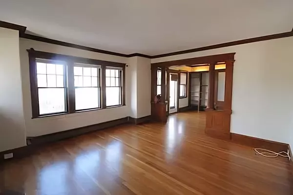 Watertown, MA 02472,35 Commonwealth Street #2