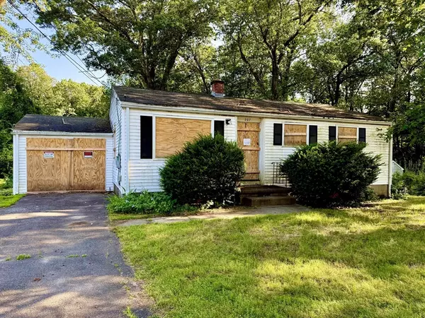 207 Overland St, Springfield, MA 01118