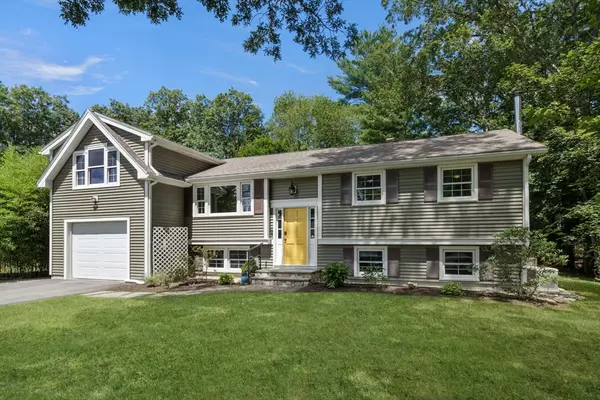 86 Christopher Road, Holliston, MA 01746