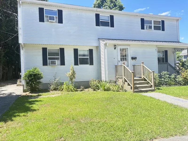 219 Arlington St #A, Framingham, MA 01702