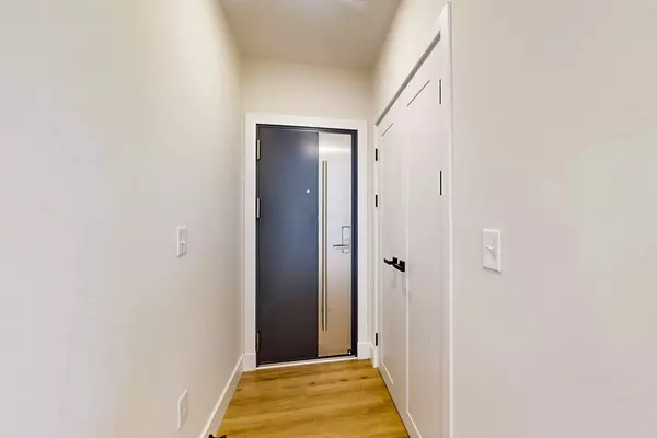 Boston, MA 02121,476 Warren St