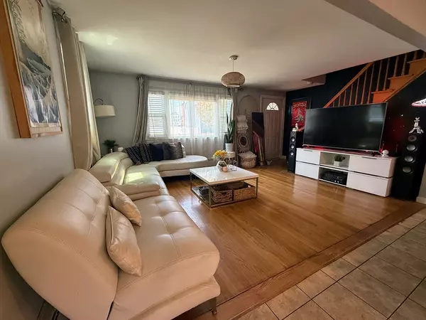 Lowell, MA 01850,89 Bunker Hill Ave #1