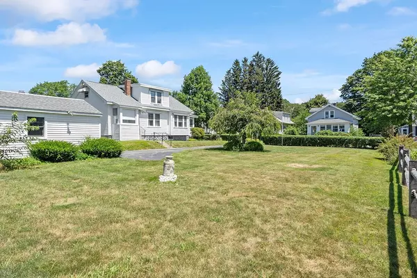 Worcester, MA 01606,37 Rowena St