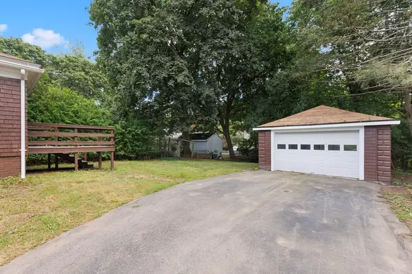 North Attleboro, MA 02760,49 Jackson St