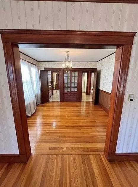 Arlington, MA 02474,63 Park St. #1