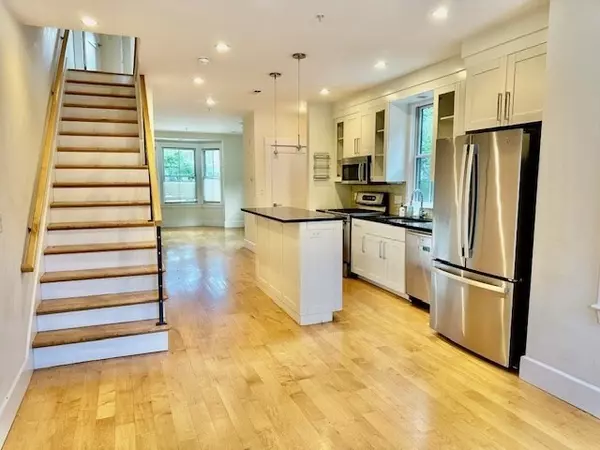 Cambridge, MA 02139,408 Putnam Ave #408