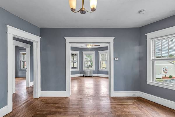 Springfield, MA 01104,518-520 Armory St