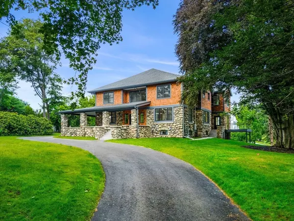 Natick, MA 01760,20 Wheeler Ln