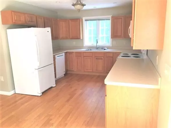 Hubbardston, MA 01452,7 George Howard Road #1